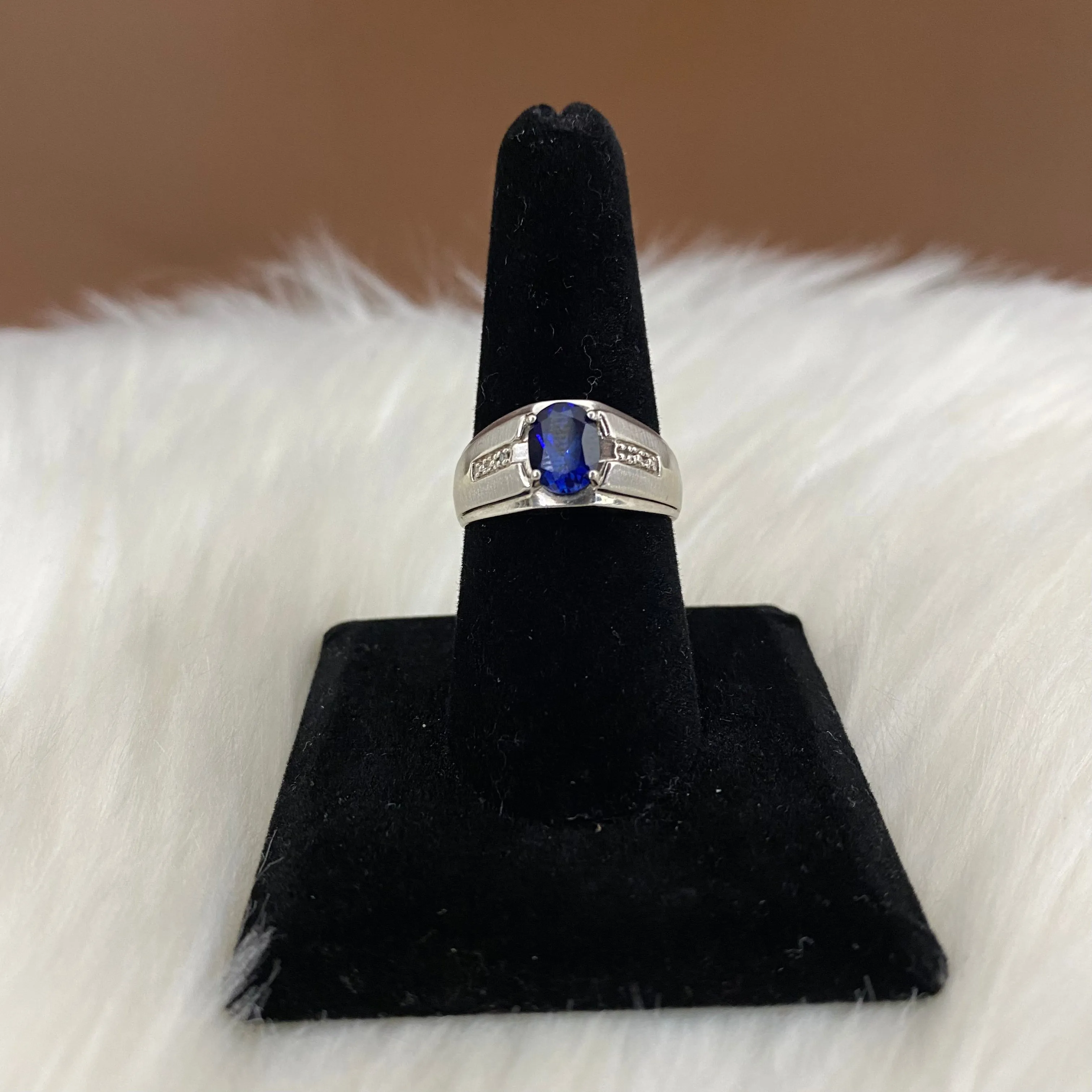10K White Gold Diamond Fashion Ring Ct Dia/Sapphire / 4gr / Size 8