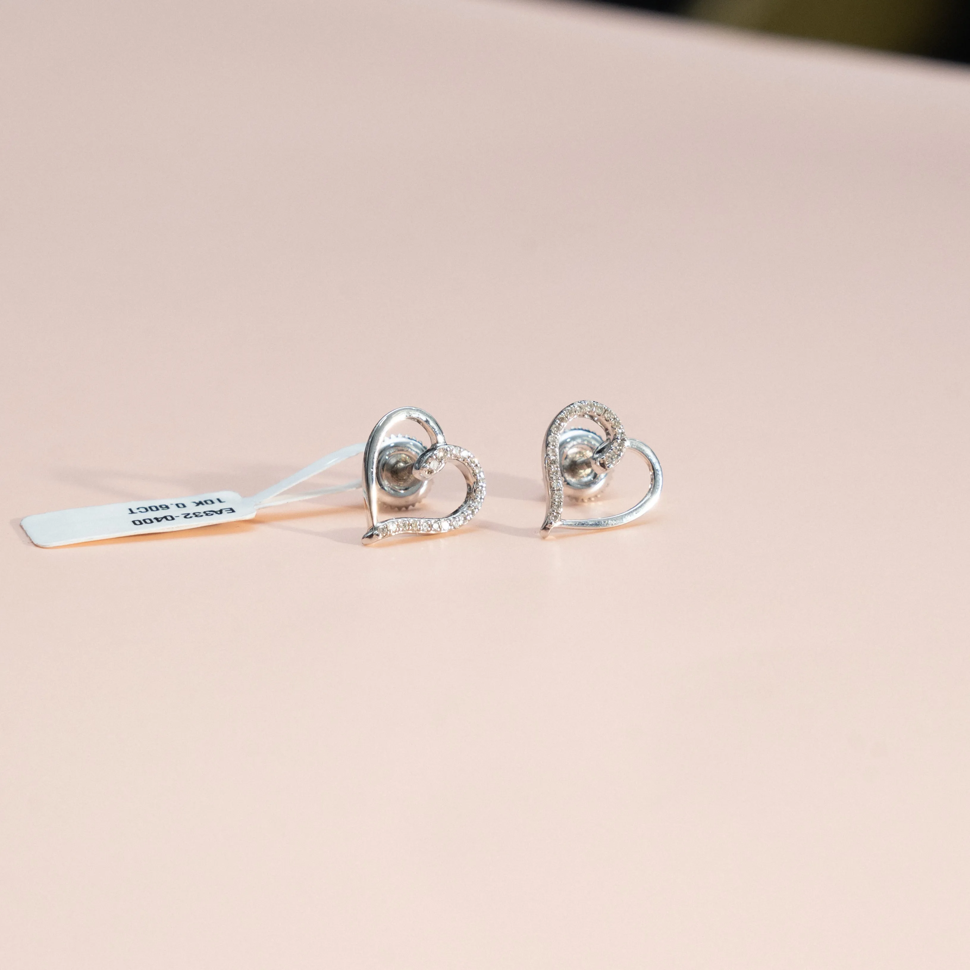 10K White Gold Haert/Diamond Stud Earrings 0.60Ct / 1.5gr