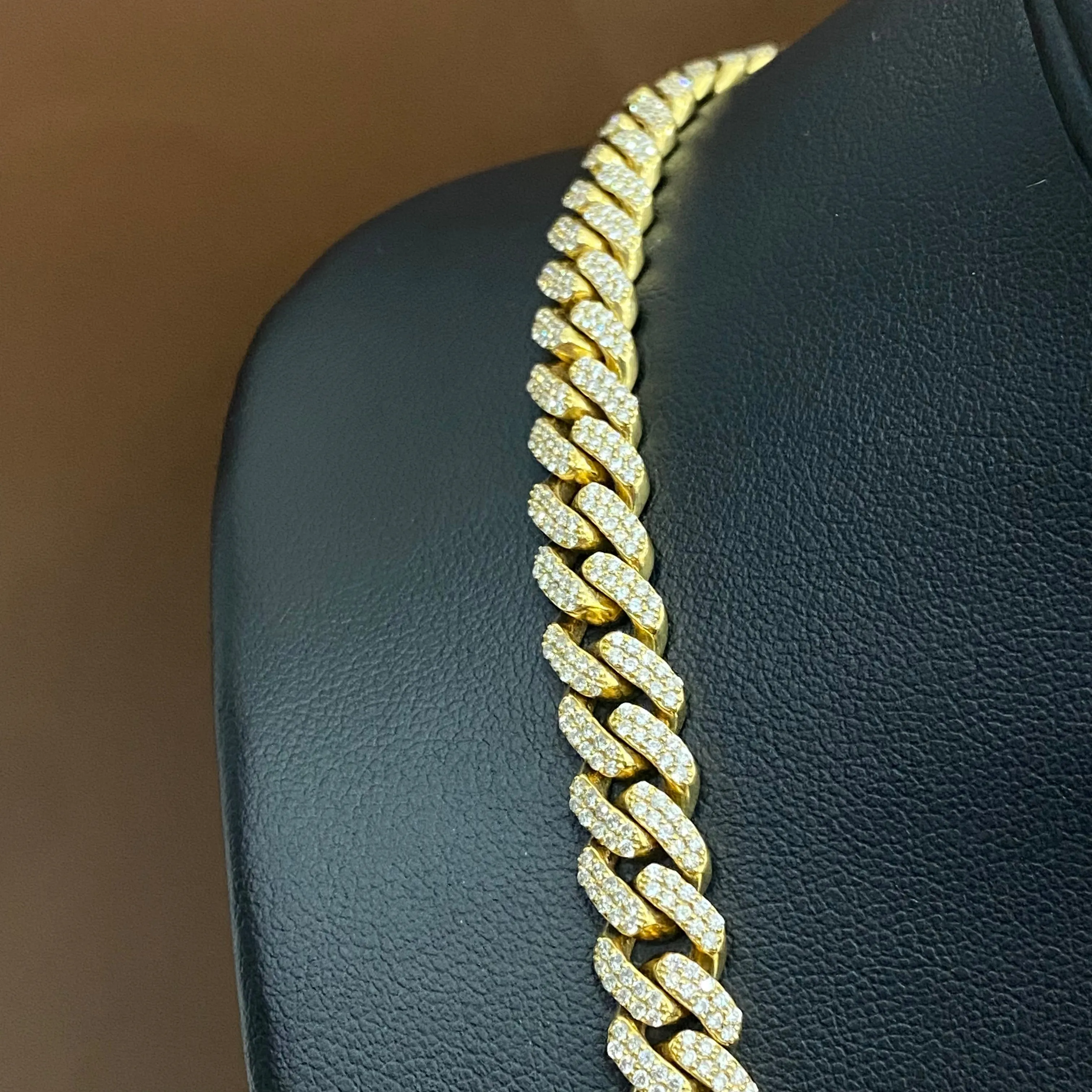 10K Yellow Gold Cuban Link Bustdown Chain Ct Dia / 87gr / 8.6mm / 22in