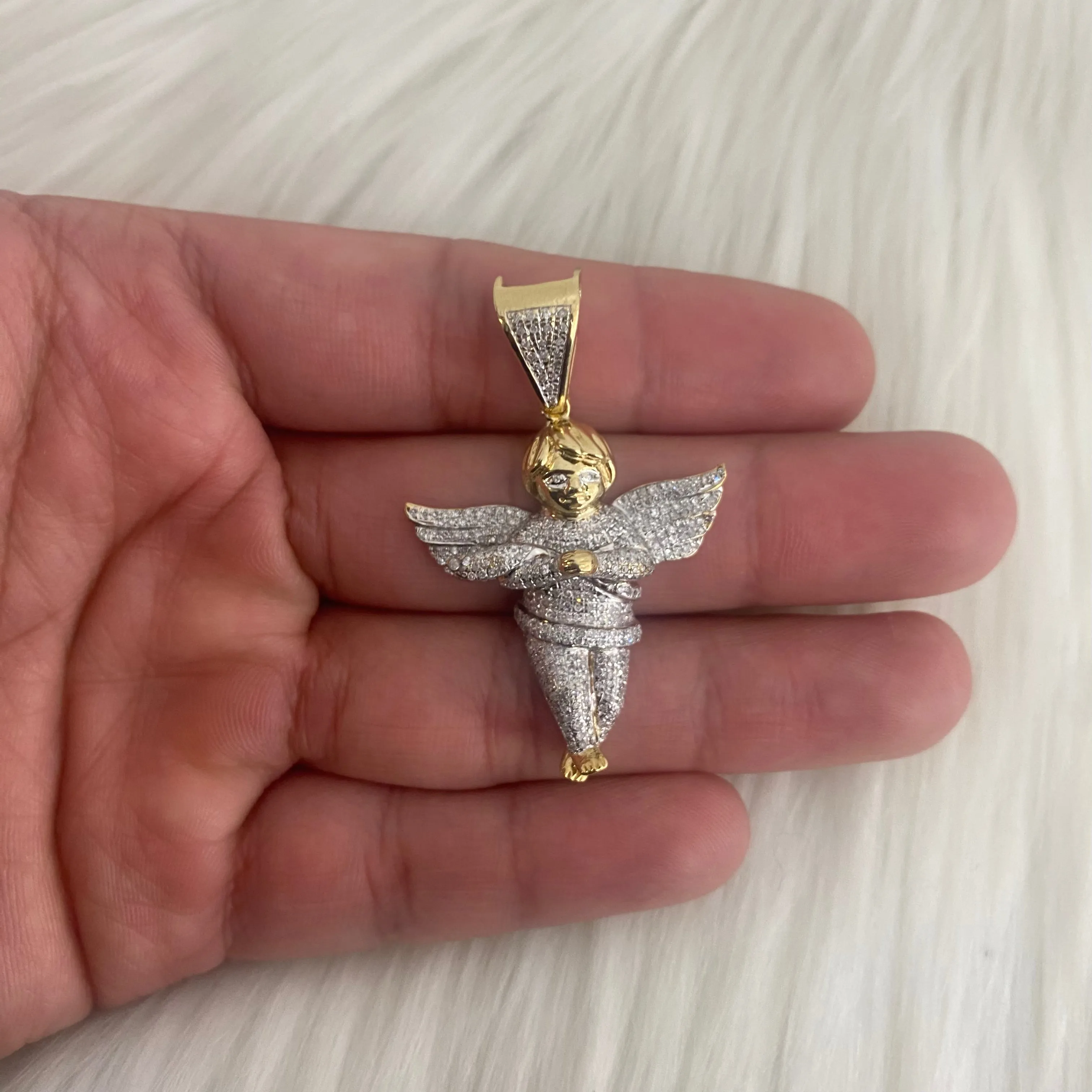10K Yellow Gold Diamond Angel Pendant Ct Dia / 9gr / 2in