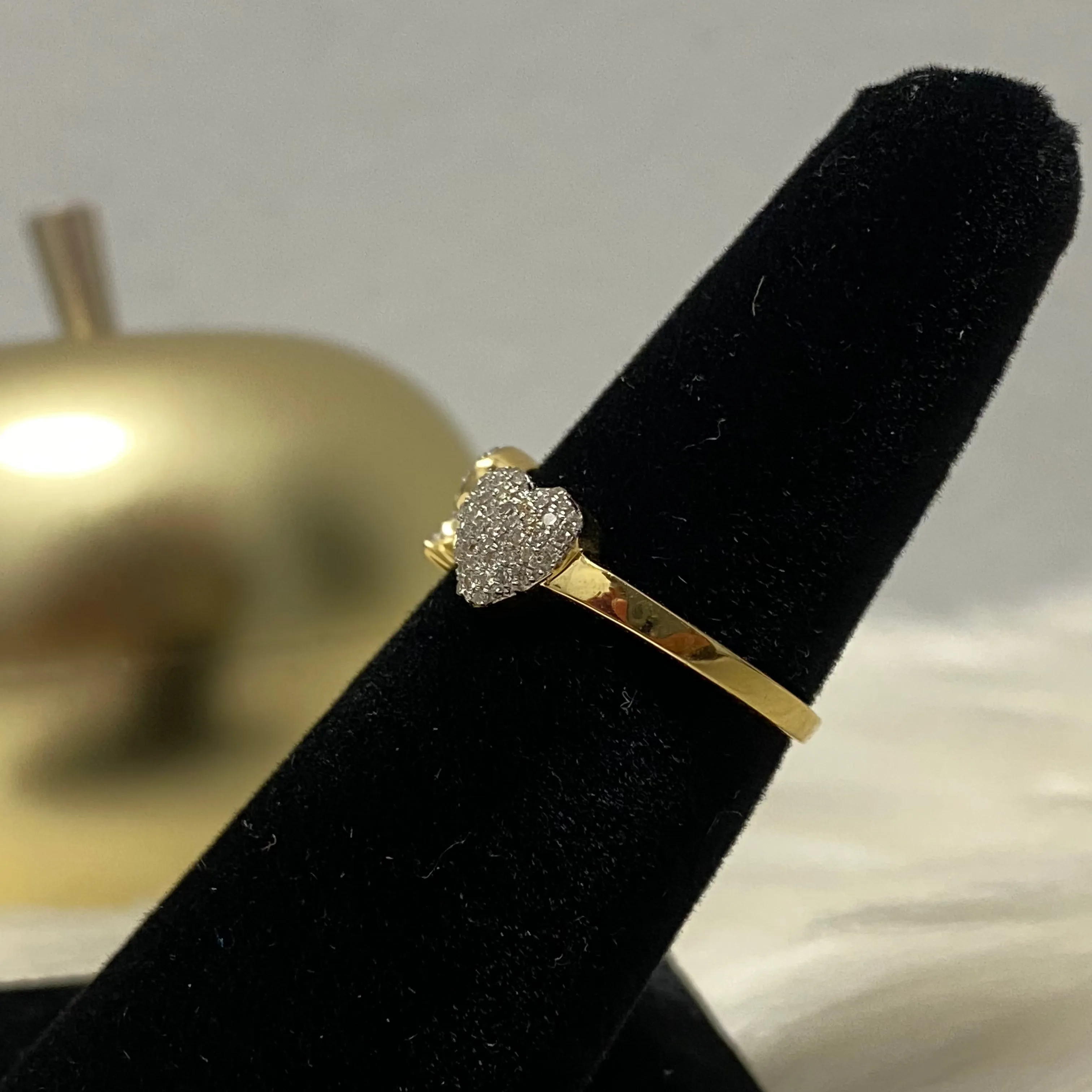 10K Yellow Gold Diamond Heart - Letter C Ring 0.18Ct Dia / 1.6gr / Size 6.5