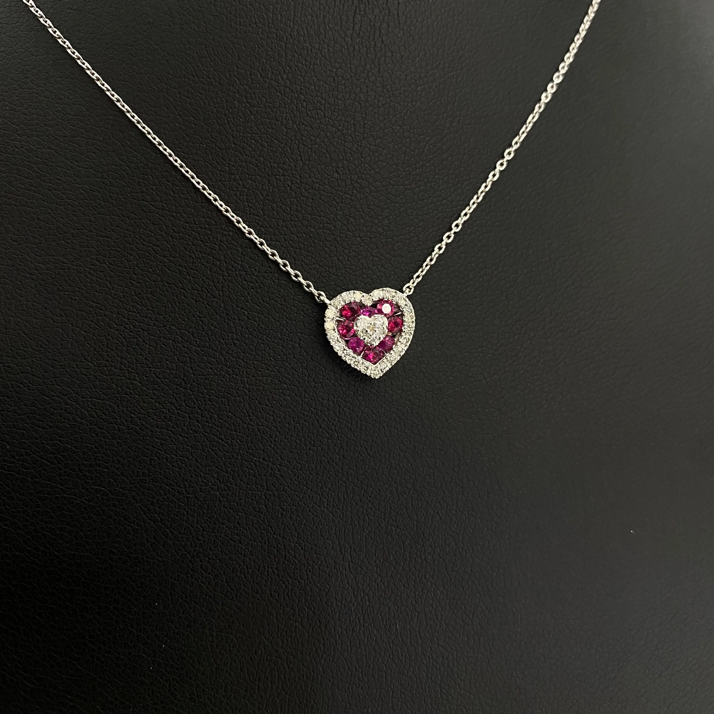14K White Gold Diamond Heart Jewelry Set 0.55Ct / 2.4gr