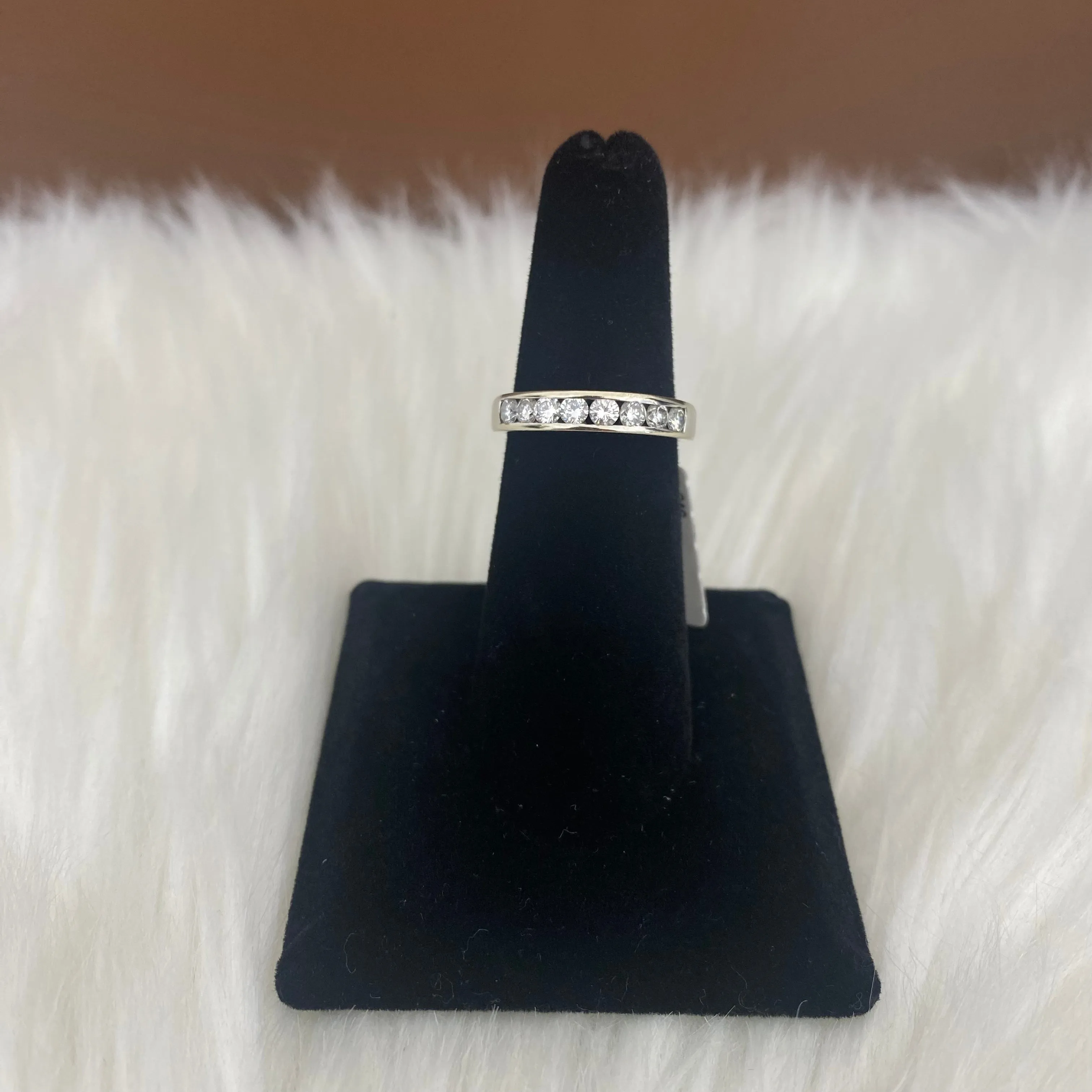 14K White Gold Diamond Luxury Engagement Ring Ct Dia / 4gr / Size 6