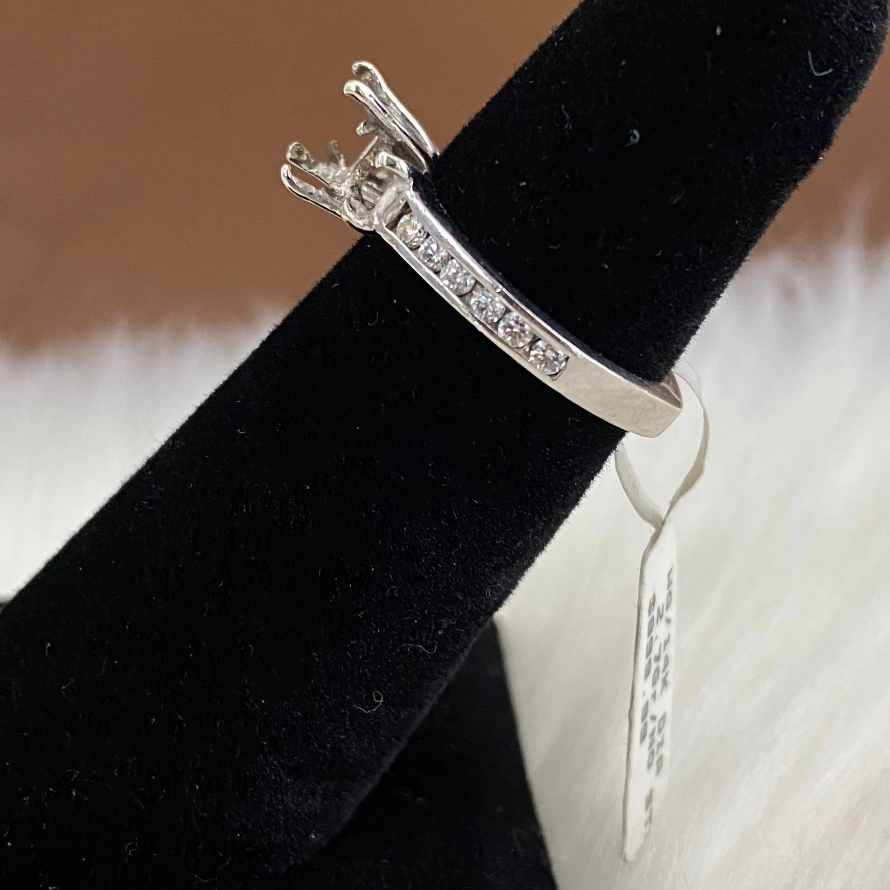 14K White Gold Diamond Luxury Wedding Setting No Stone Engagement Ring Ct Dia / 2.7gr / Size 4