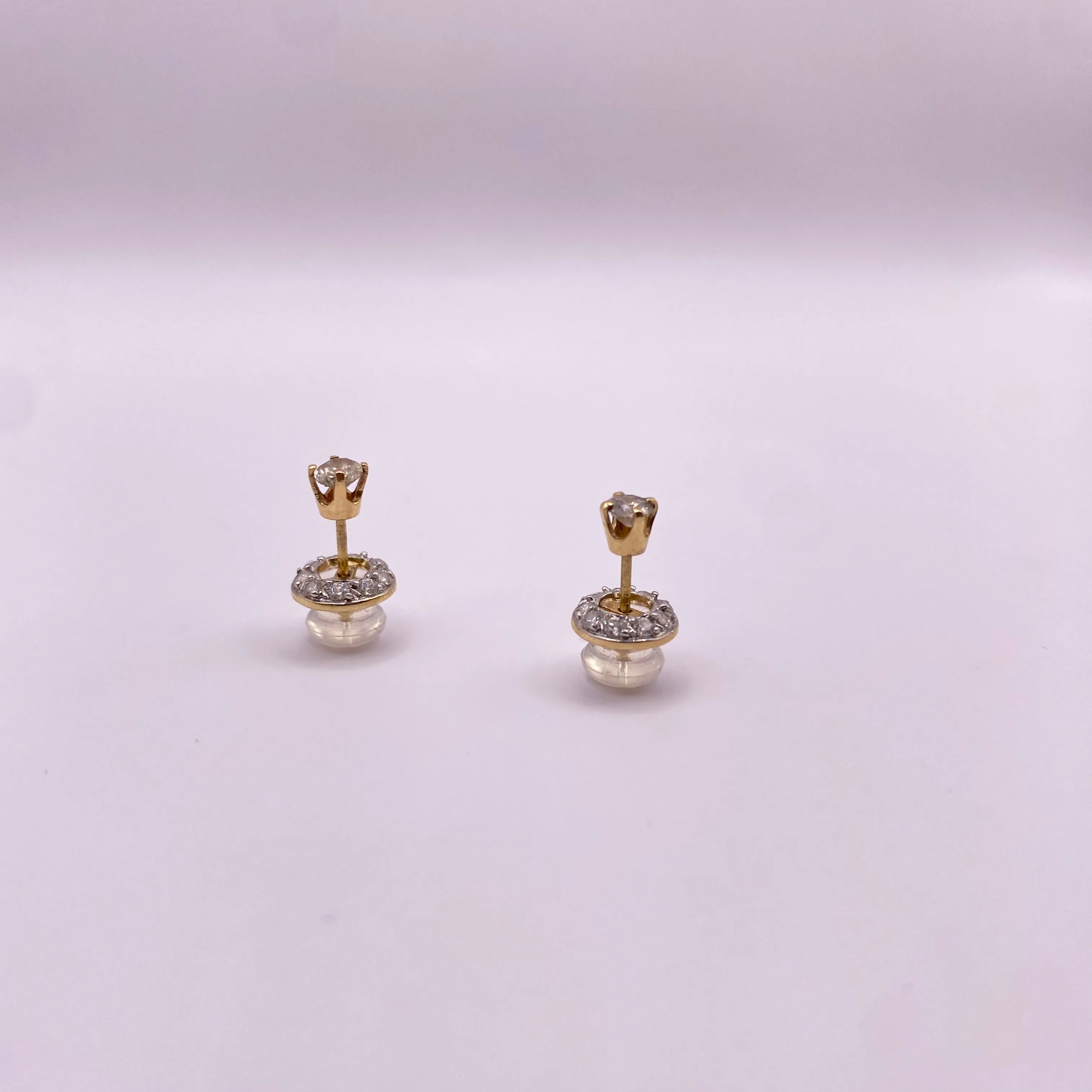 14K Yellow Gold Circle Diamond Stud Earrings / 1.4gr
