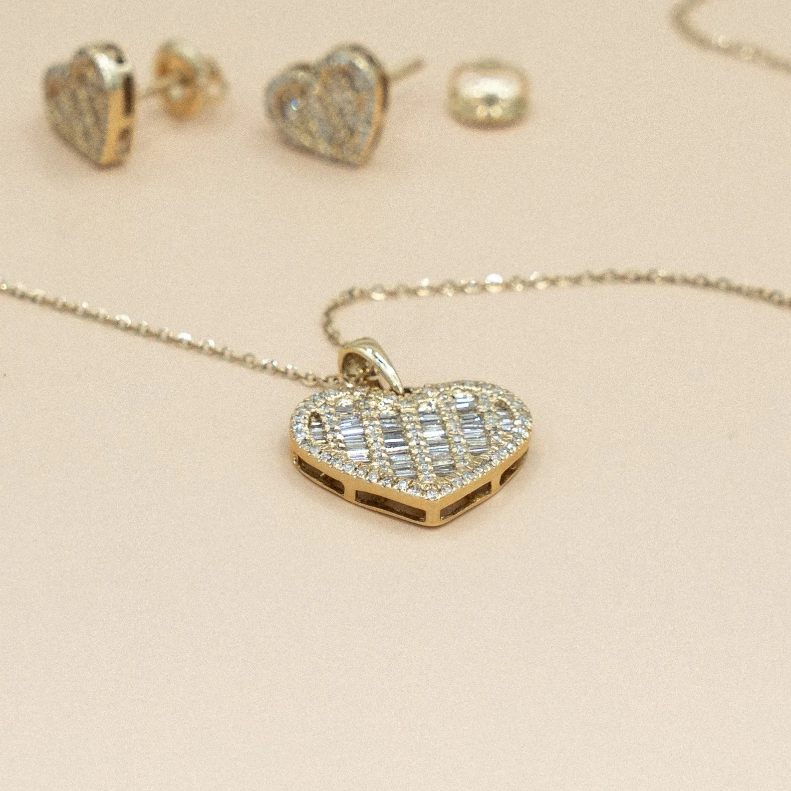 14K Yellow Gold Diamond Heart Jewelry Set Chain/Pend/Earrings / 5.4gr