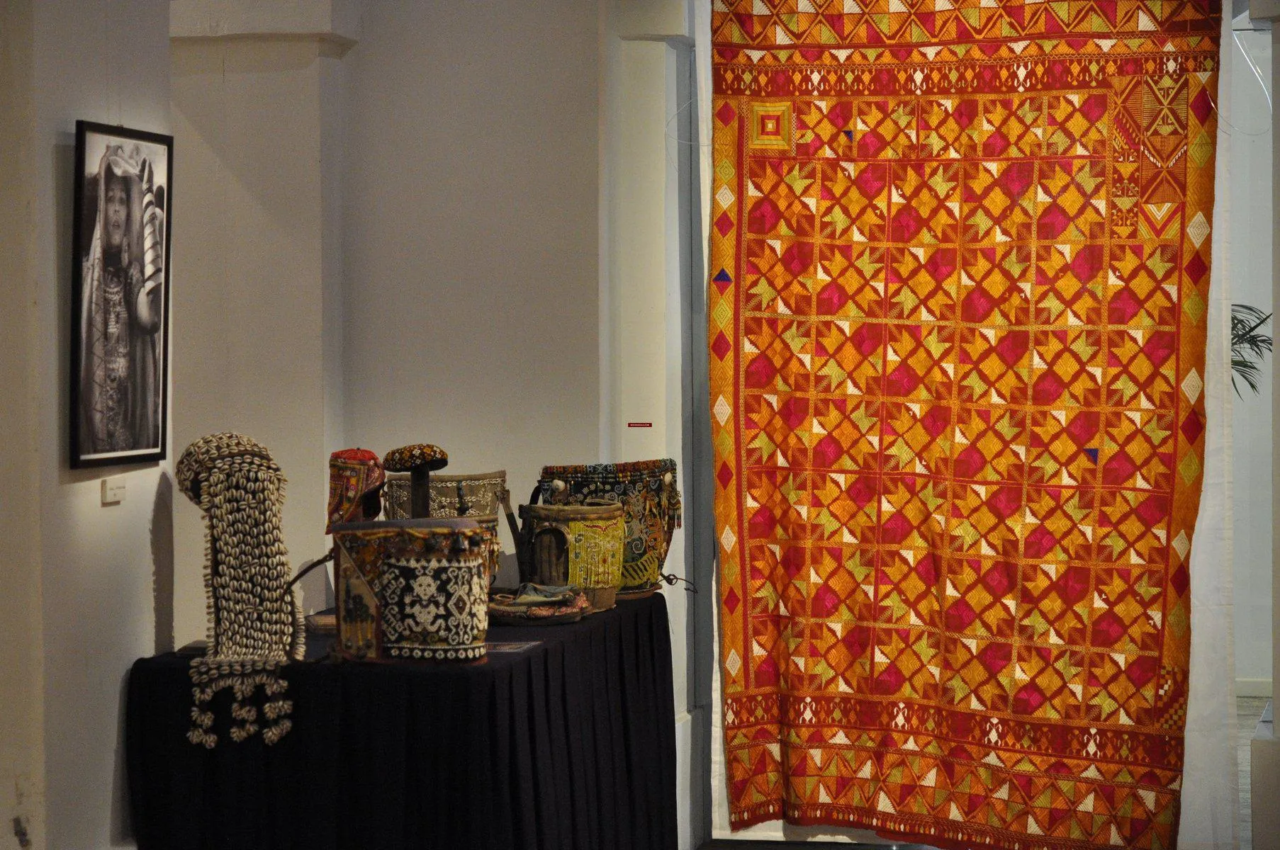 826  SOLD Vintage Phulkari Bagh with superb Nazar Butti