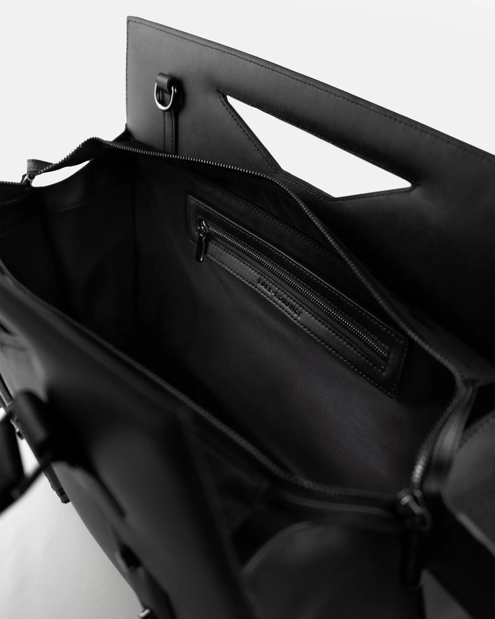 ALLHOLDING VAULTED BAG STUDDED