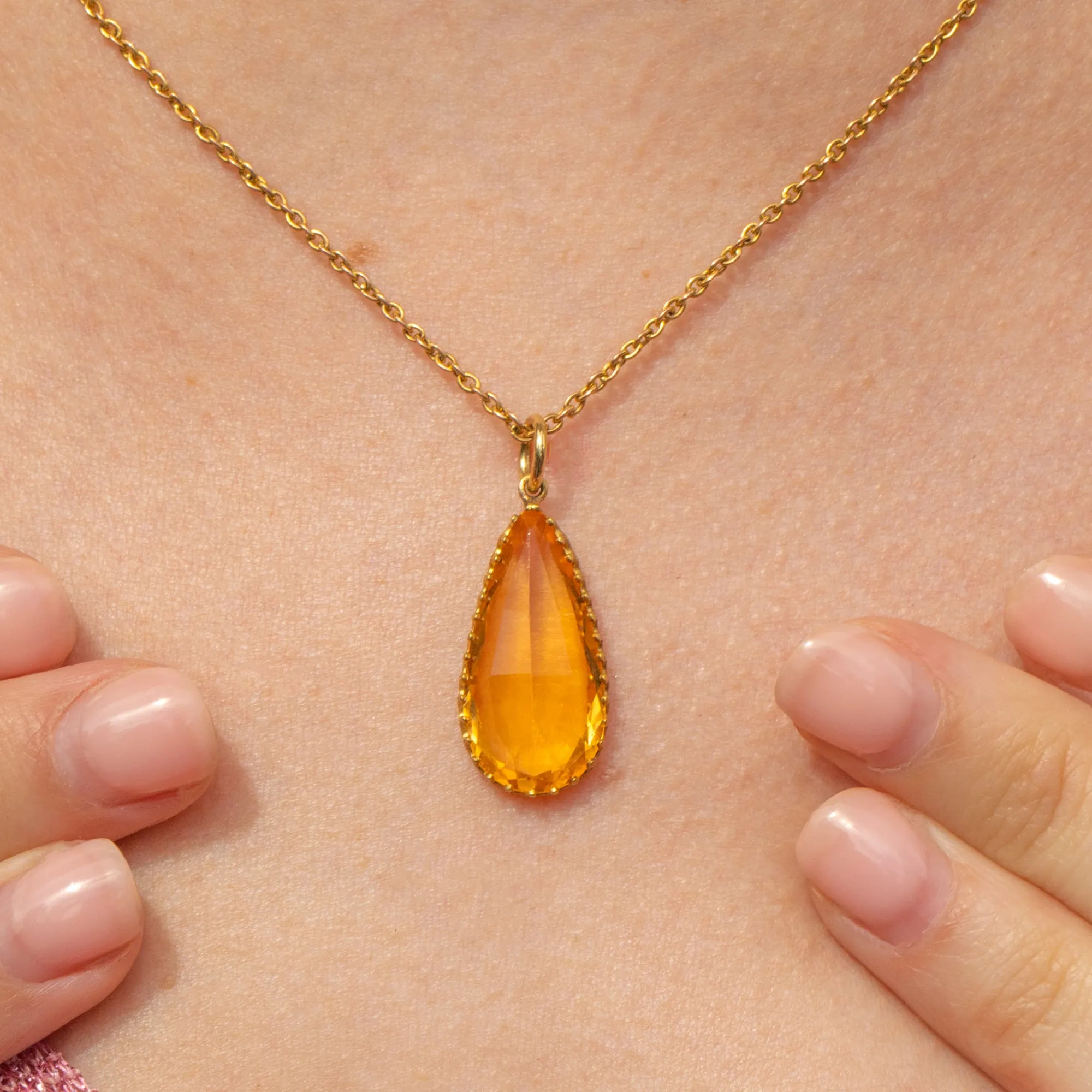 Antique 18ct Gold Paste Teardrop Pendant