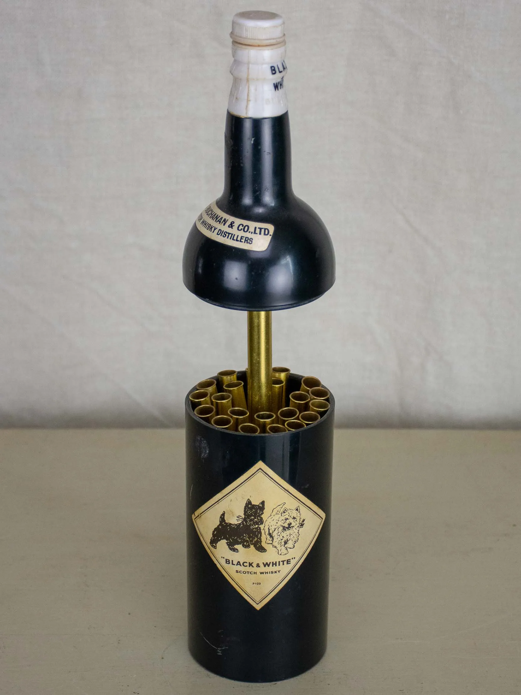 Black and White Whisky cigarette holder music bottle