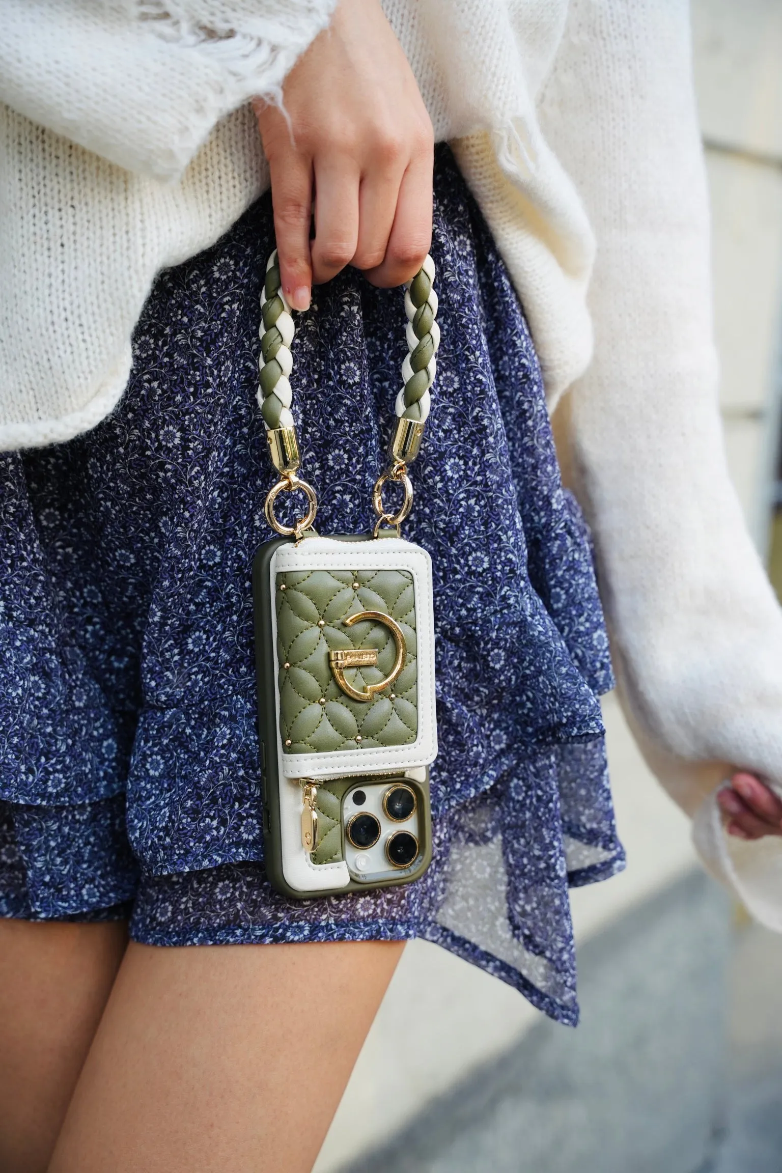 BraidTrend- Bloom Stitching Phone Case