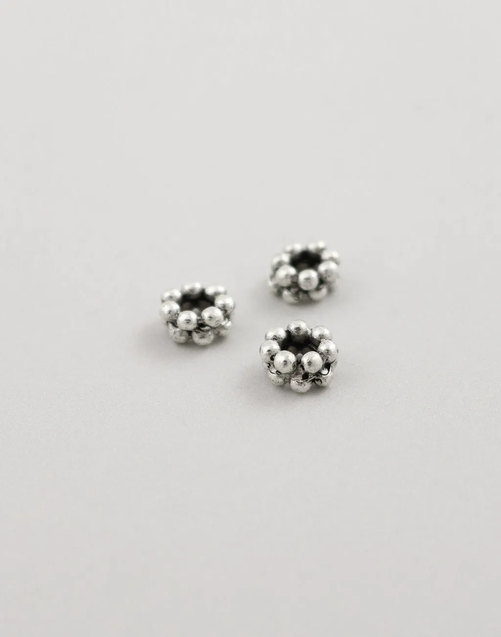 Dotted Spacer, 8mm, (3pcs)
