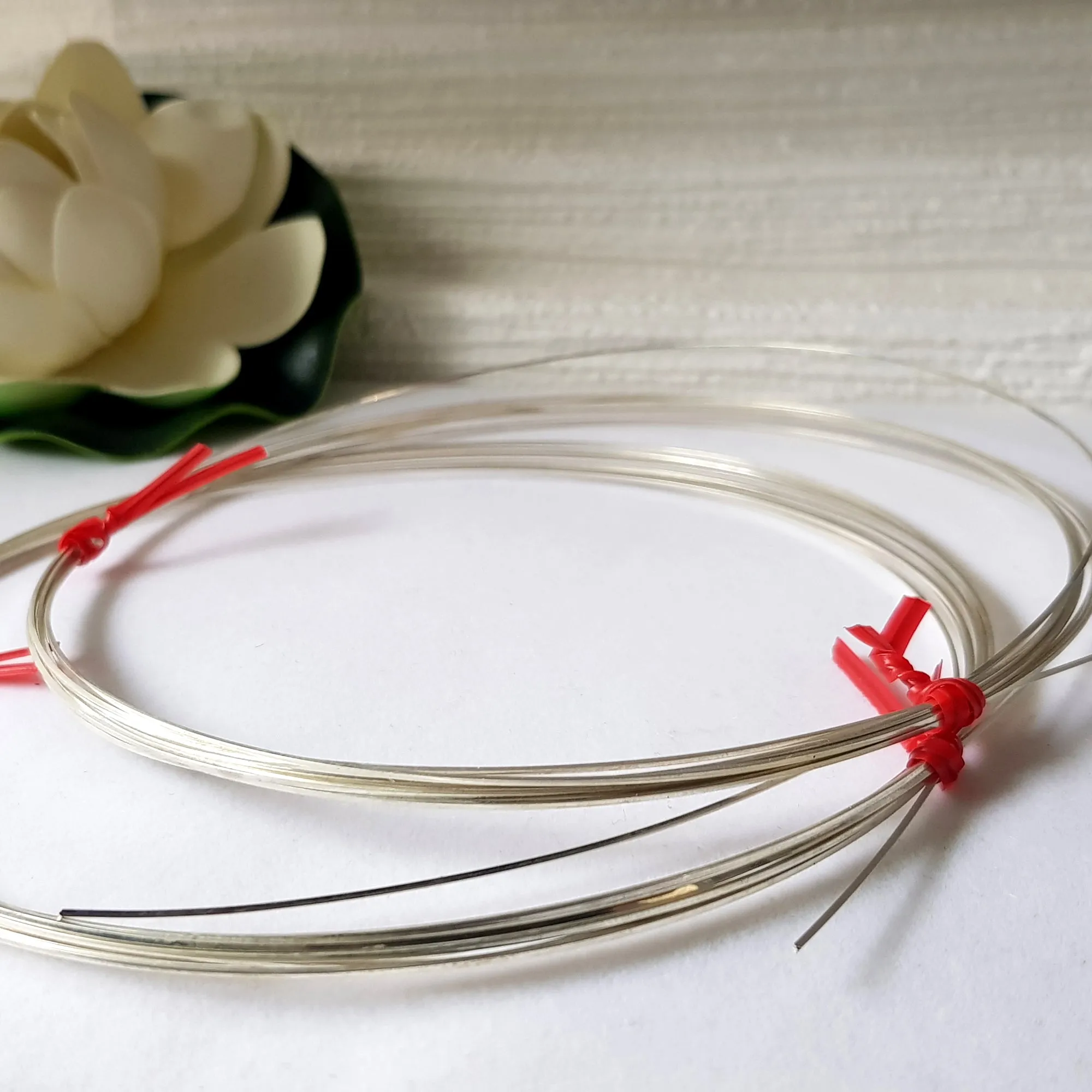 FAB Metals - 1.0mm - 18 gauge  [1mt] Square Medium Sterling Silver Wire | SS-MS1.0W | Jewellery Making Supply