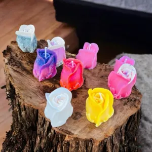 Handmade carved scented candle - Roses design