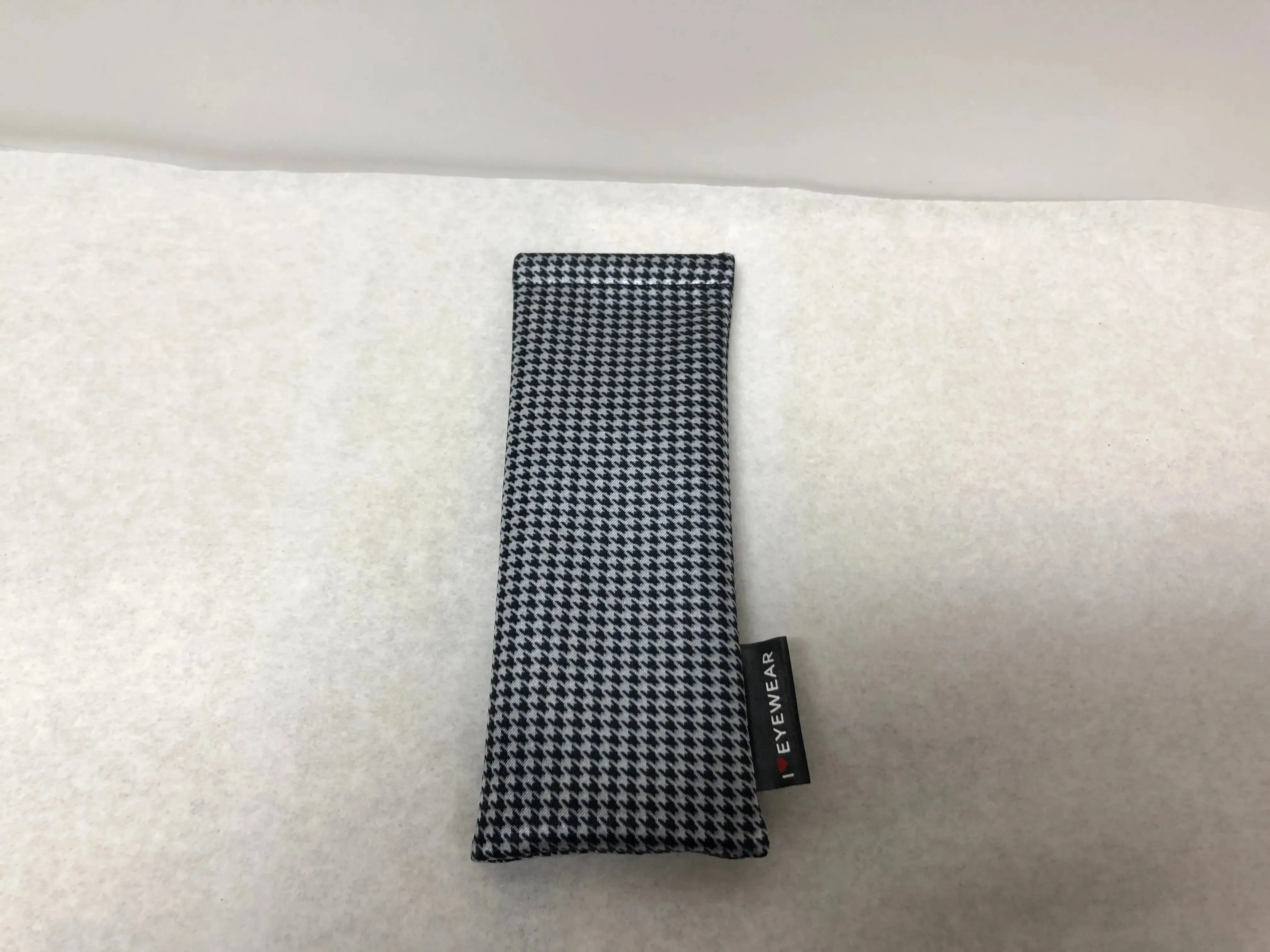 I Love Eyewear Herringbone B & W Optical Eyeglass Pouch Case Storage | KMOPT-123