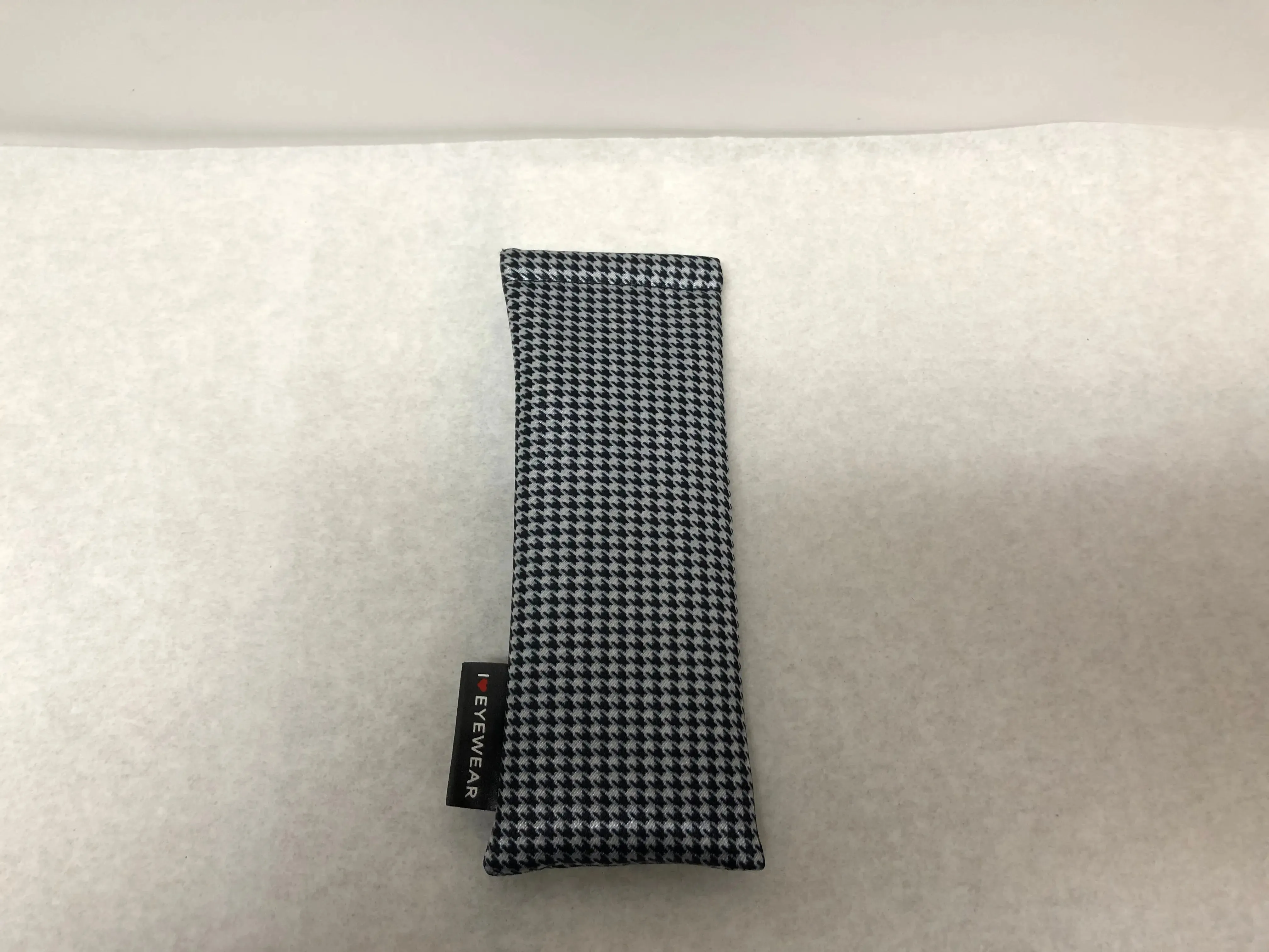 I Love Eyewear Herringbone B & W Optical Eyeglass Pouch Case Storage | KMOPT-123