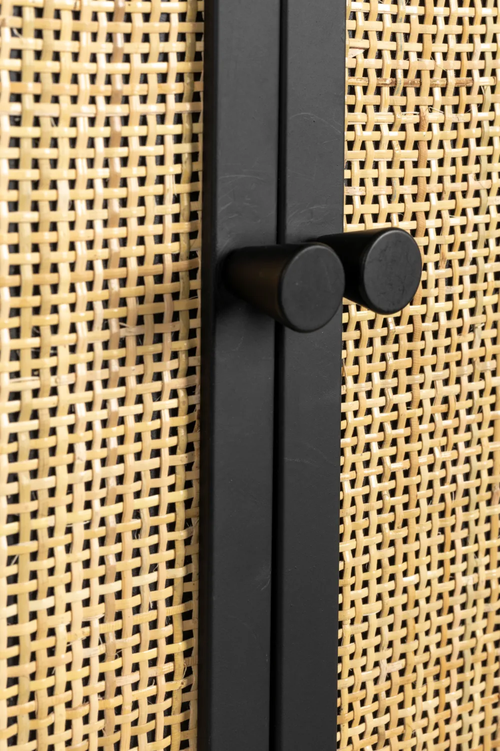 Modern Wall Wine Shelf | DF Guuji