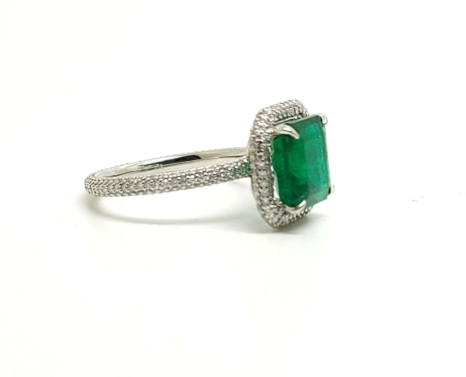New Classic Halo Diamond Ring with Emerald in 18k white gold