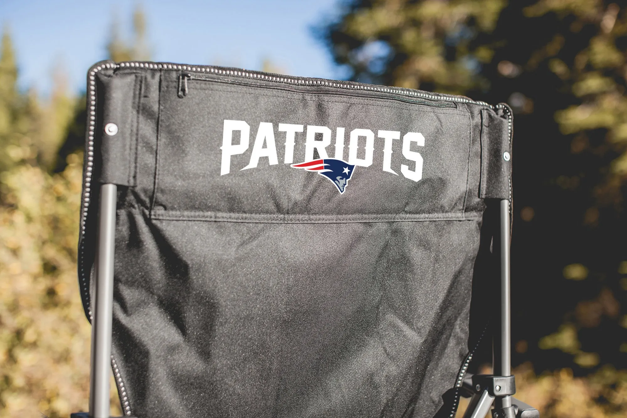 New England Patriots - Big Bear XXL Camping Chair with Cooler