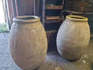Pair of large 18th century Biot jars