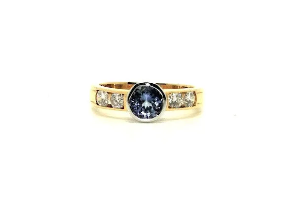 Tanzanite & Diamond Bezel Ring Ad No.0344
